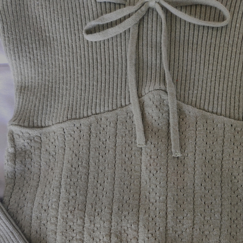 Hollister Knit Longsleeve - Picture 2 of 3